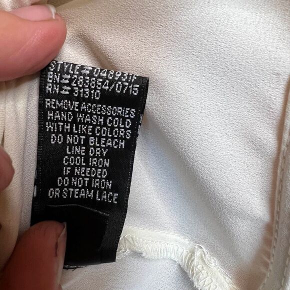 Alyx Cream Flowy Dolman Top with Lace Shoulder and Sleeve Size L - Picture 8 of 14